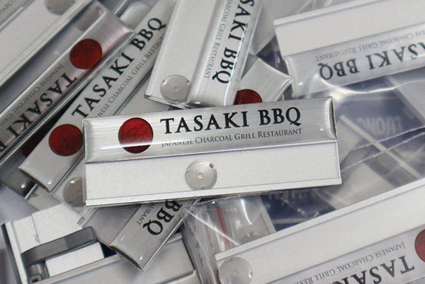 In thẻ tên nhân viên đẹp, giá rẻ, chất lượng đảm bảo