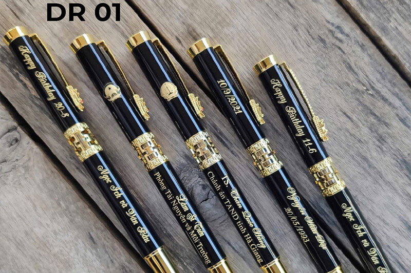 Khắc bút ký quà tặng, Bút ký khắc tên, logo theo yêu cầu tại Thanh Hóa